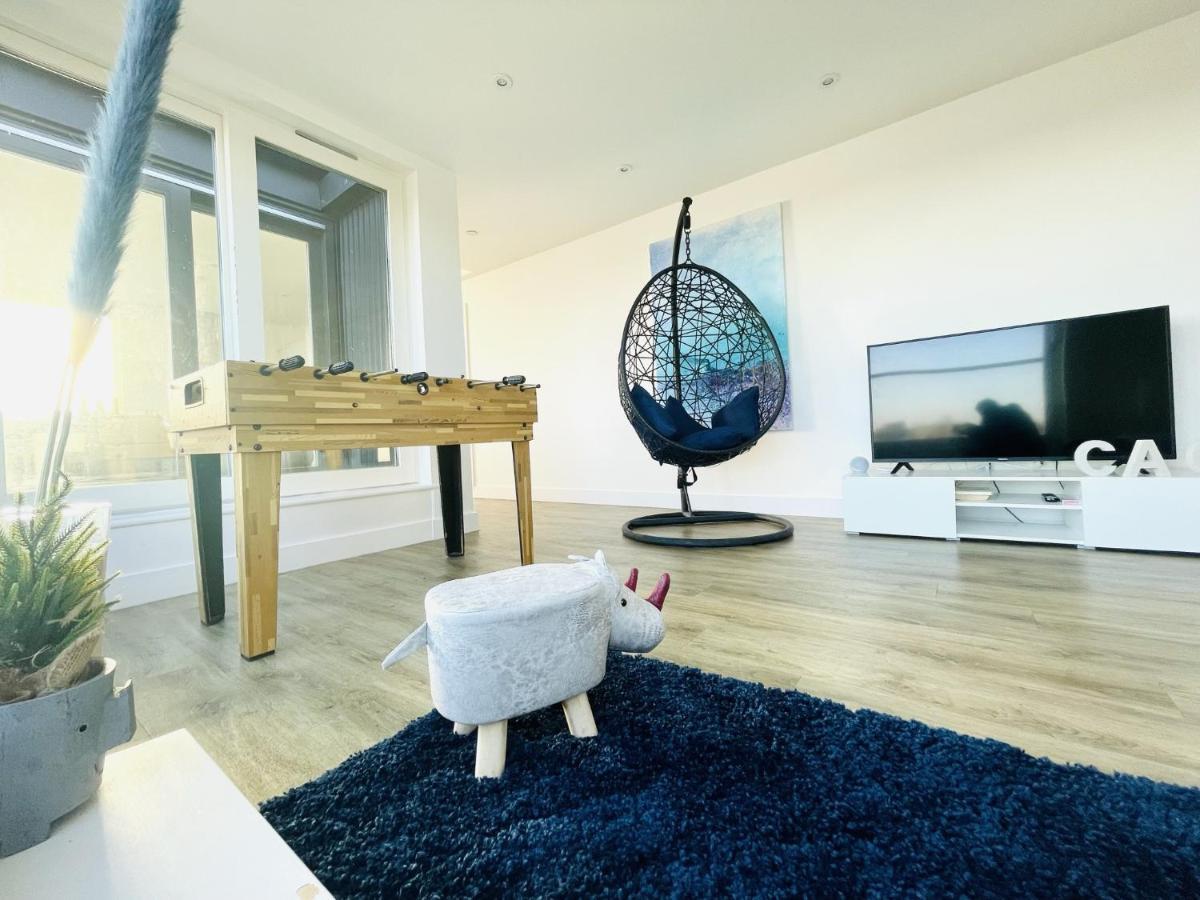 City Centre, Sleeps 7, Stunning Views & Parking, Interconnected Rooms Long Stay Work Contractor Leisure, Diamond Penthouse CBG エクステリア 写真