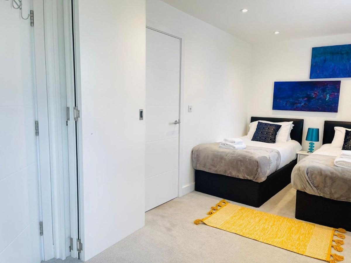 City Centre, Sleeps 7, Stunning Views & Parking, Interconnected Rooms Long Stay Work Contractor Leisure, Diamond Penthouse CBG エクステリア 写真