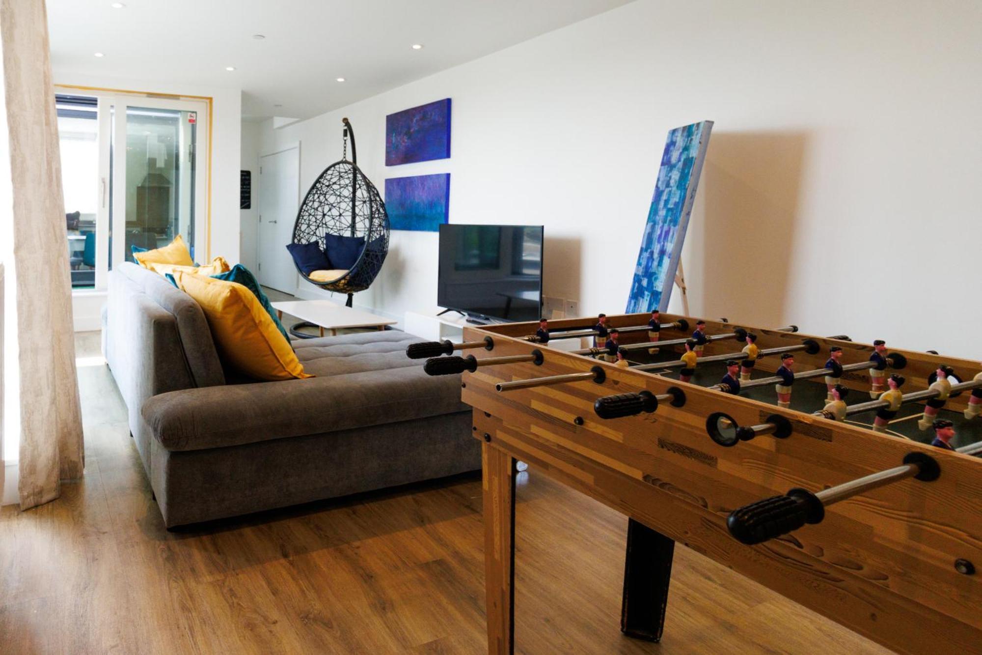 City Centre, Sleeps 7, Stunning Views & Parking, Interconnected Rooms Long Stay Work Contractor Leisure, Diamond Penthouse CBG エクステリア 写真