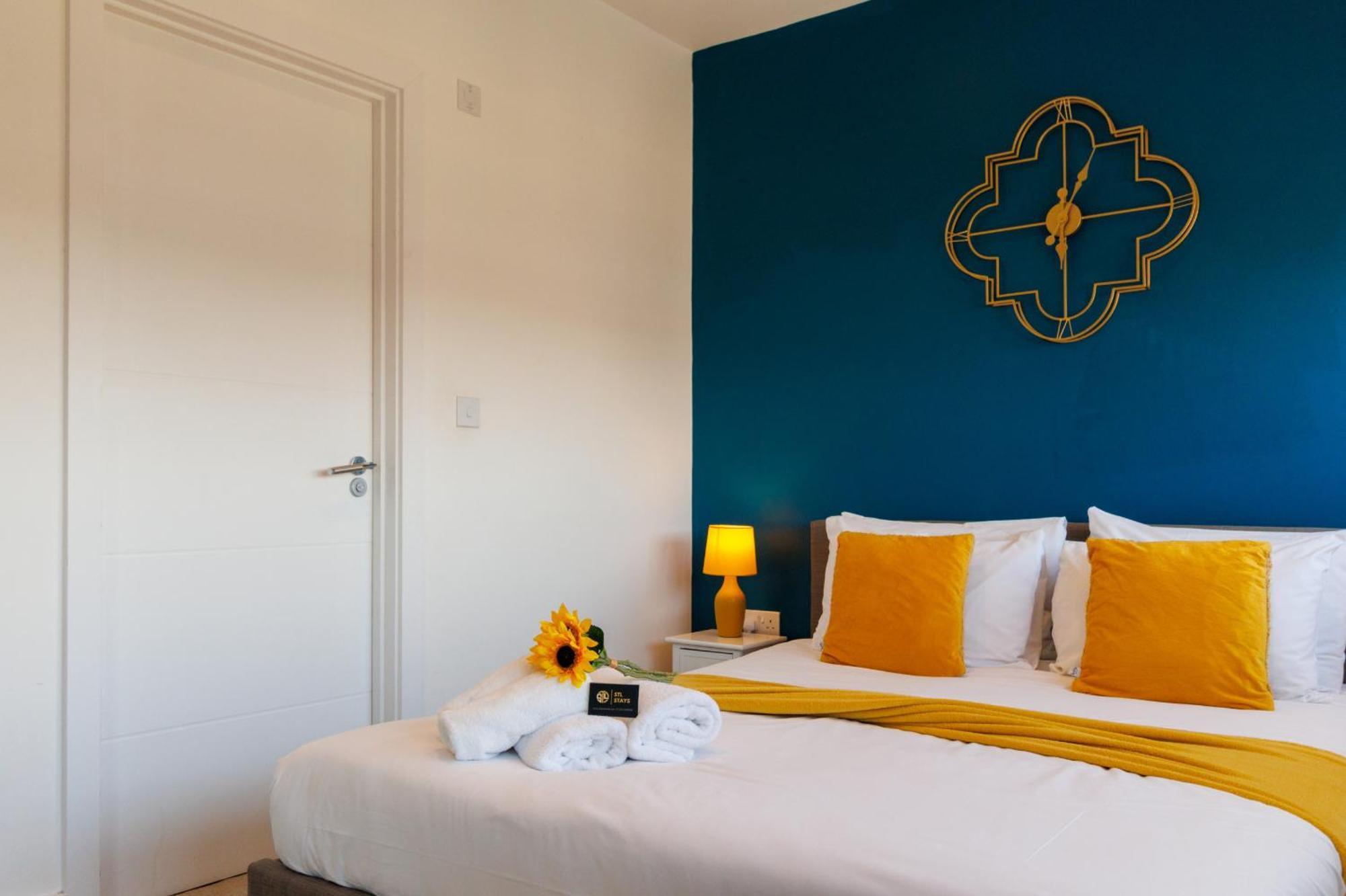 City Centre, Sleeps 7, Stunning Views & Parking, Interconnected Rooms Long Stay Work Contractor Leisure, Diamond Penthouse CBG エクステリア 写真